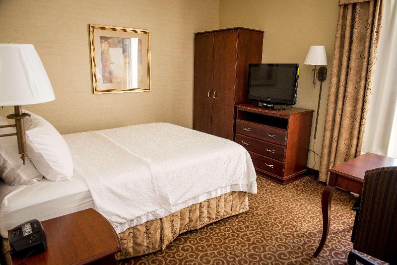 Hampton Inn Plover Stevens Point - photo 45