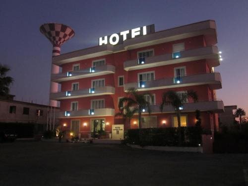 Hotel Hermitage — hotel in Qualiano