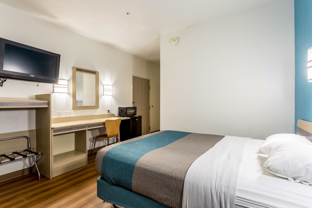 Motel 6 Roswell NM - photo 4