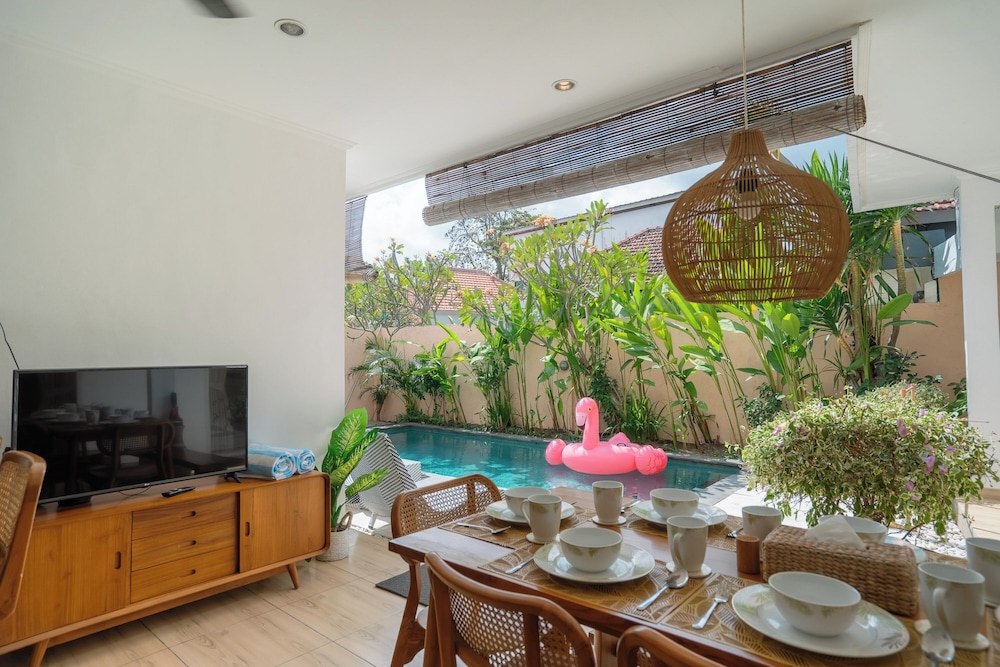 Villa Leya & Leon Canggu Private 3BR Villa with Pool — 4-Star Luxury Hotel in Canggu, Indonesia