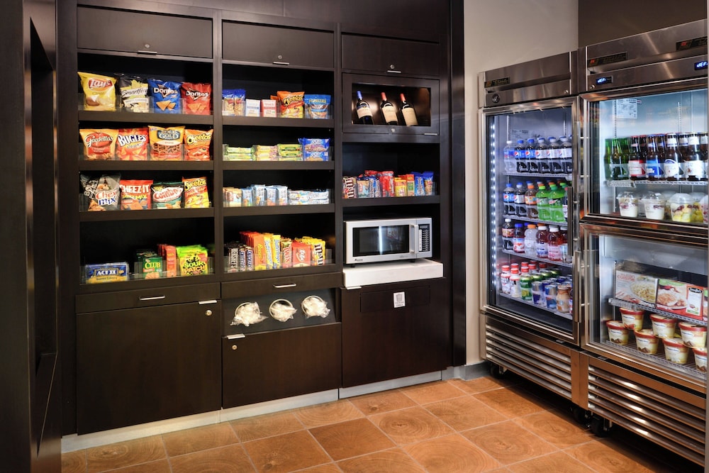 Courtyard by Marriott Houston Pearland - photo 14