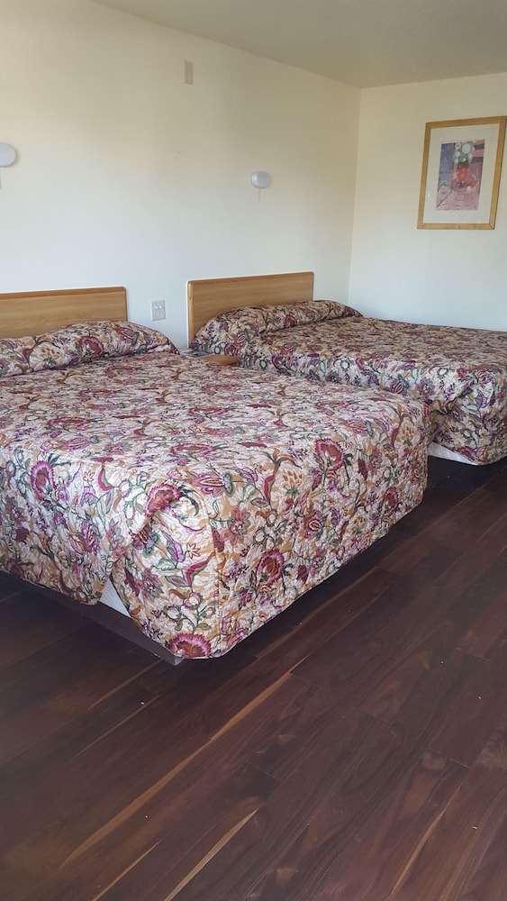 Best Economy Inn n Suites - photo 4