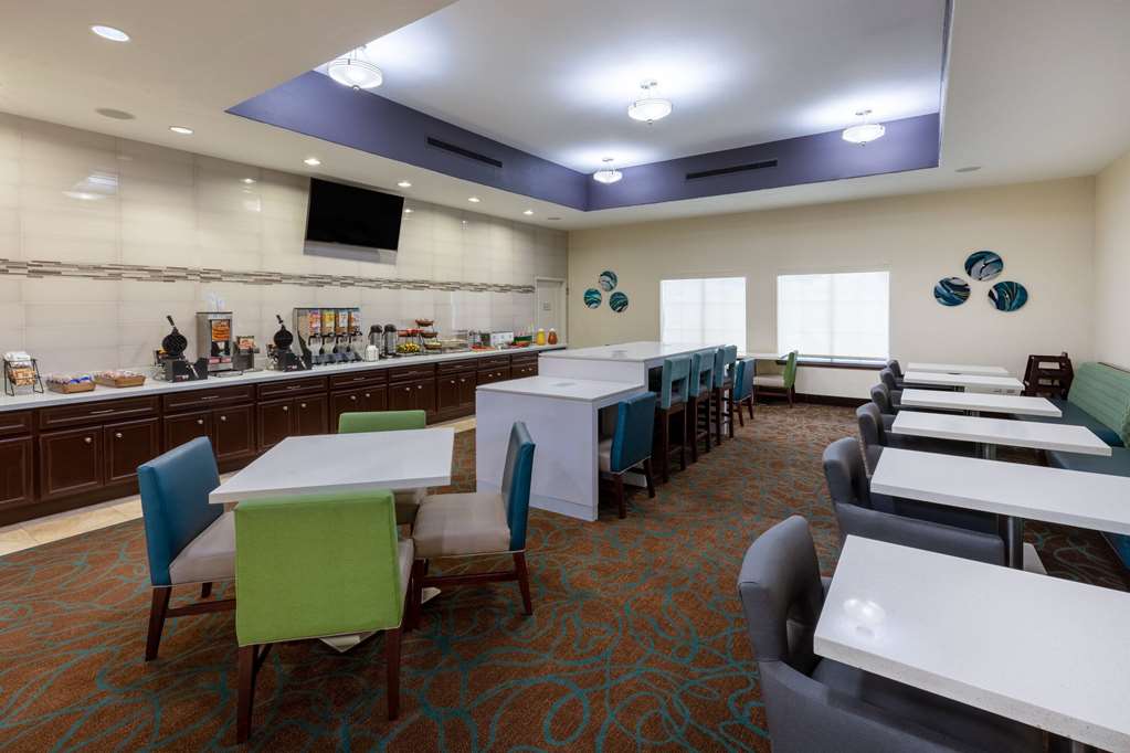 La Quinta Inn & Suites by Wyndham Houston New Caney - photo 26