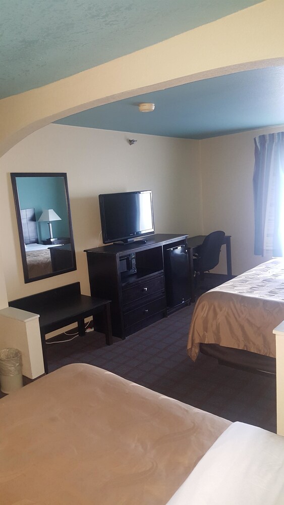 SureStay Plus Hotel by Best Western Blue Springs - photo 16