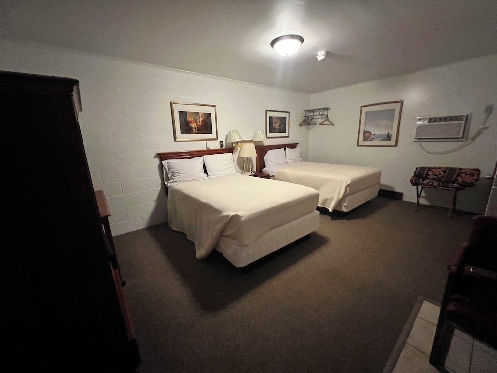 Hotel Prairie Winds Carthage Keokuk Hwy 136 - photo 6