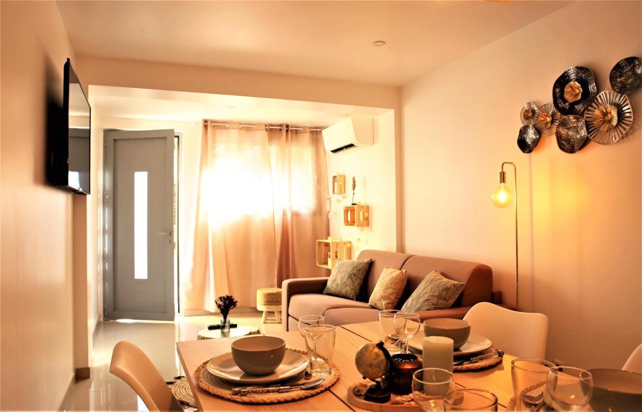 #Sweet Dreams By Nogar'Homes WiFi Netflix Climatisation — 4-Star Luxury Hotel in Nogaro, France