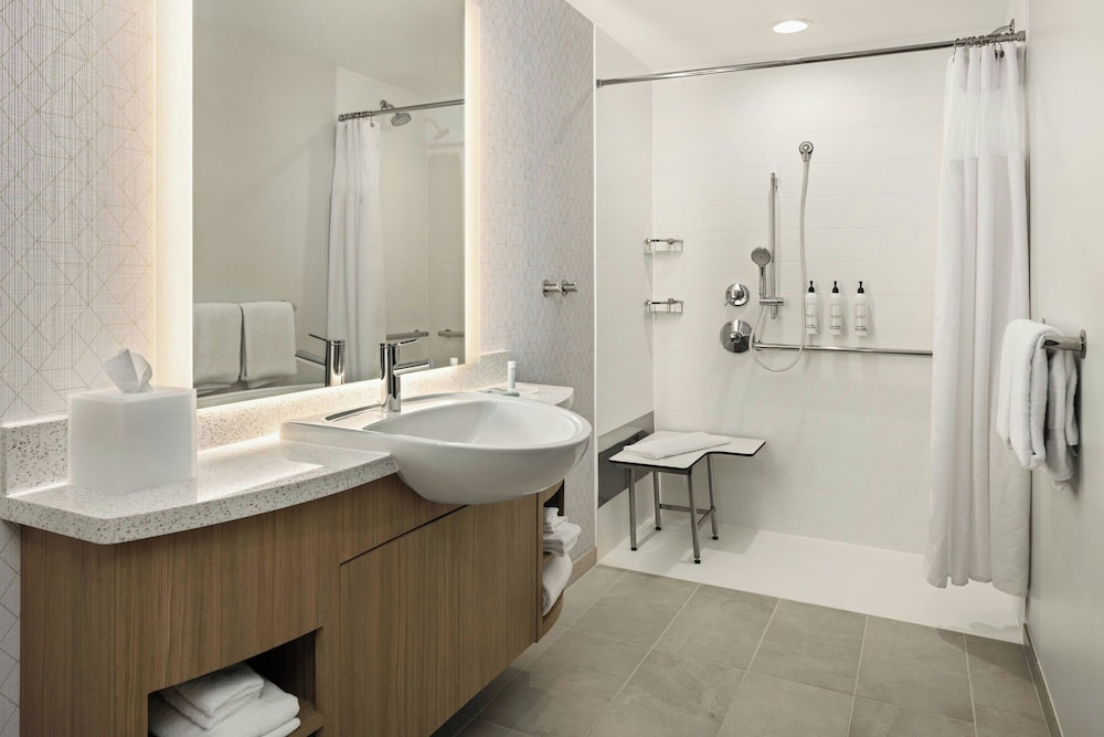 Springhill Suites BY Marriott Bettendorf - photo 20