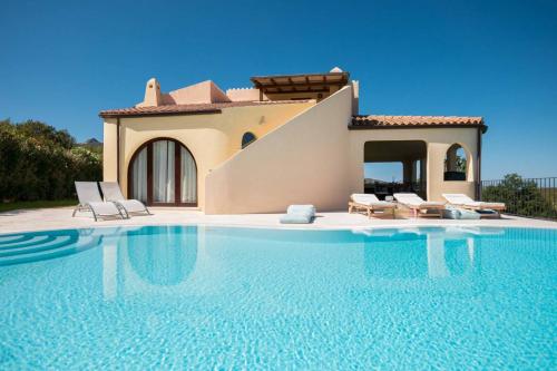 Villa Alba Chiara — 4-Star Luxury Hotel in Olbia, Italy
