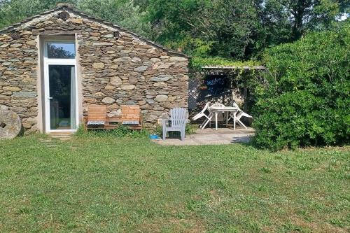 Olivetu - carbon neutral hotel in Sisco