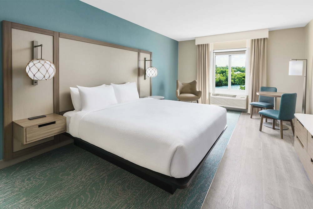 Fairfield Inn & Suites by Marriott Marathon Florida Keys - photo 37