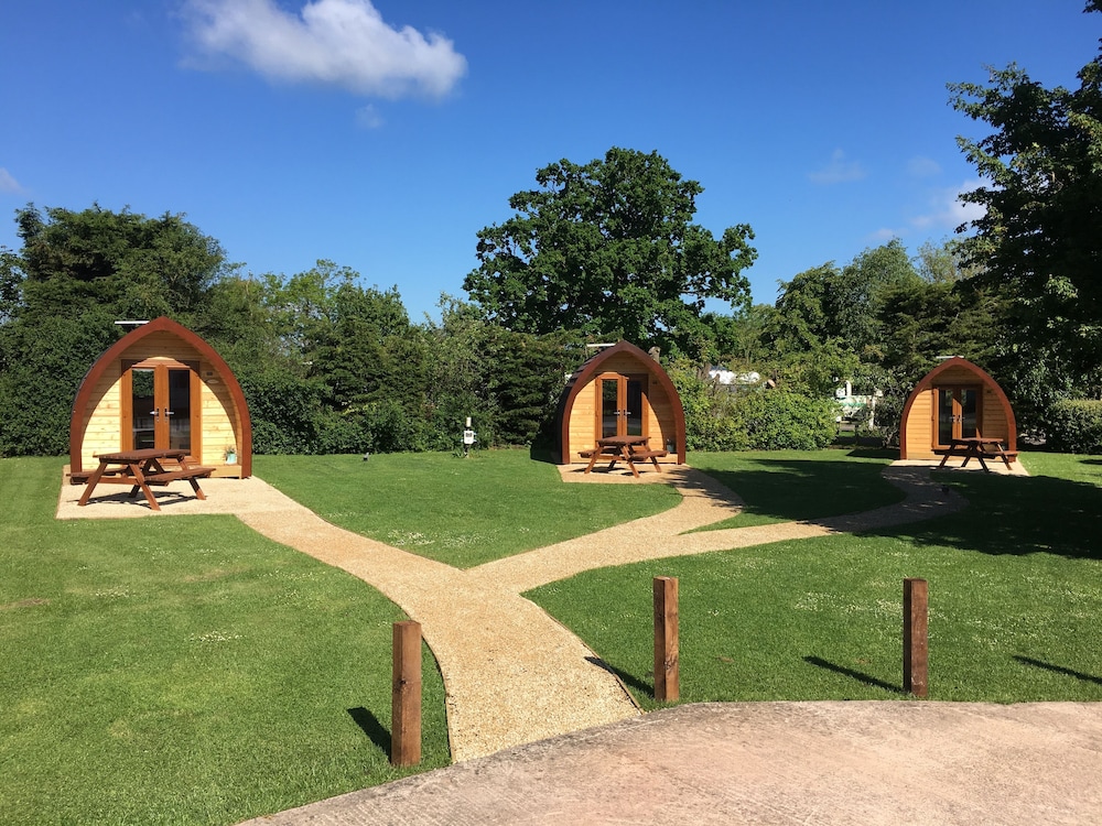 Briarfields Glamping Pods in Cheltenham, United Kingdom