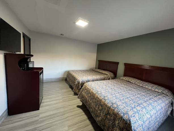 La Familia Stay Inn — hotel in Quincy