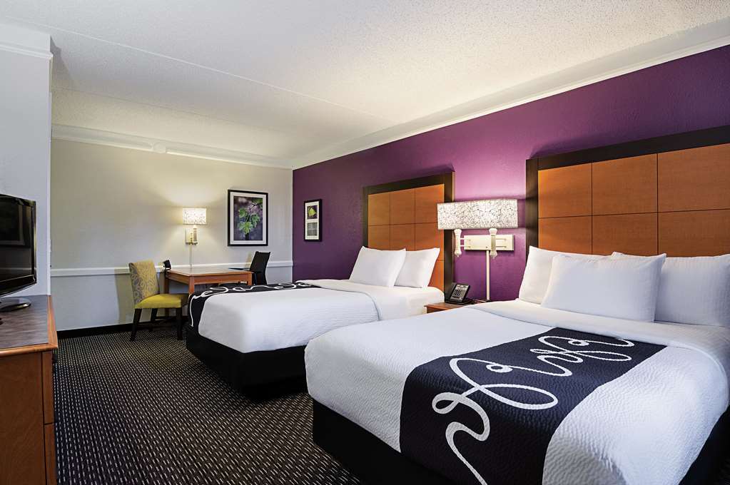 La Quinta Inn by Wyndham and Conference Center San Angelo - photo 12