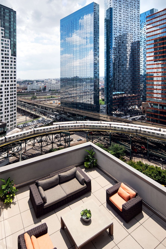 Hilton Garden Inn Long Island City New York - photo 20