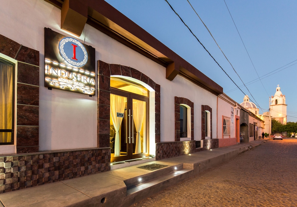 Hotel Industria in Magdalena De Kino, Mexico