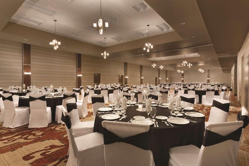 Embassy Suites by Hilton Akron Canton Airport - photo 121