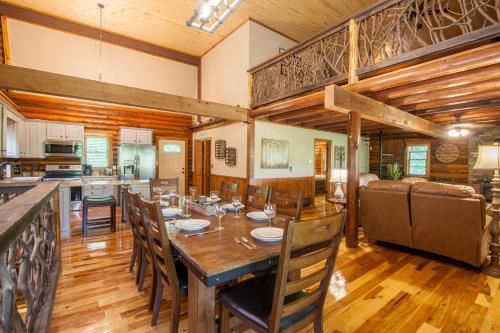 Riverside Mountain Retreat — Boone — photo 4