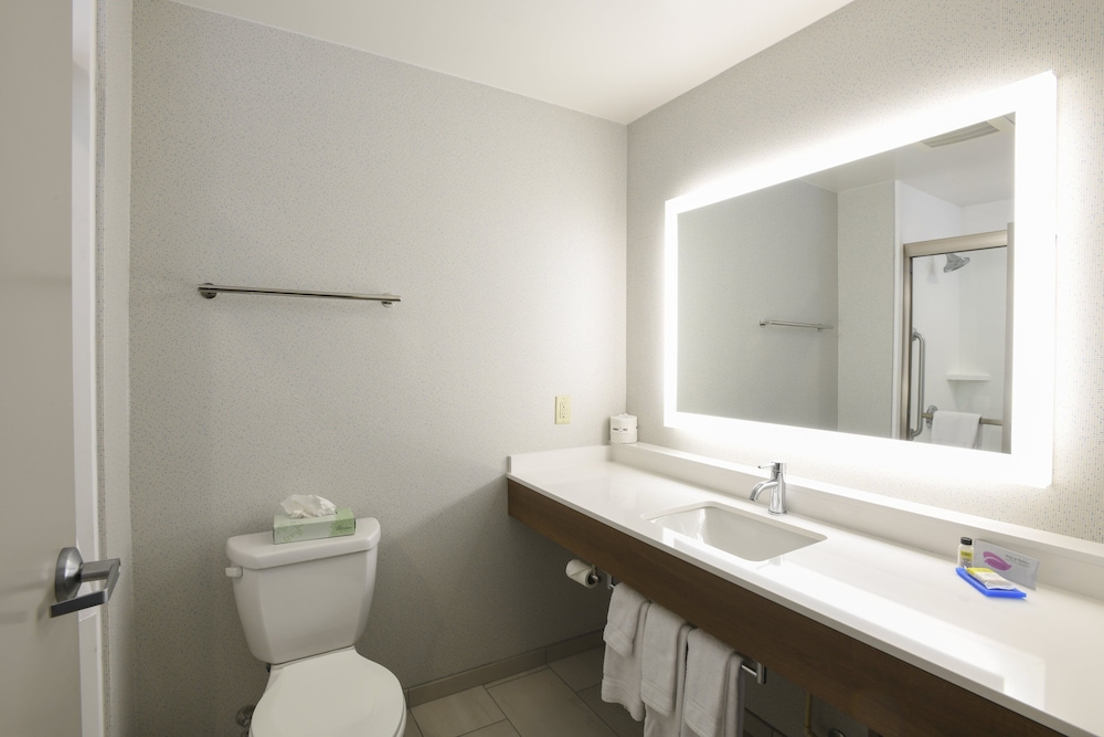 Holiday Inn Express Hotel & Suites Richwood Cincinnati South by IHG - photo 19
