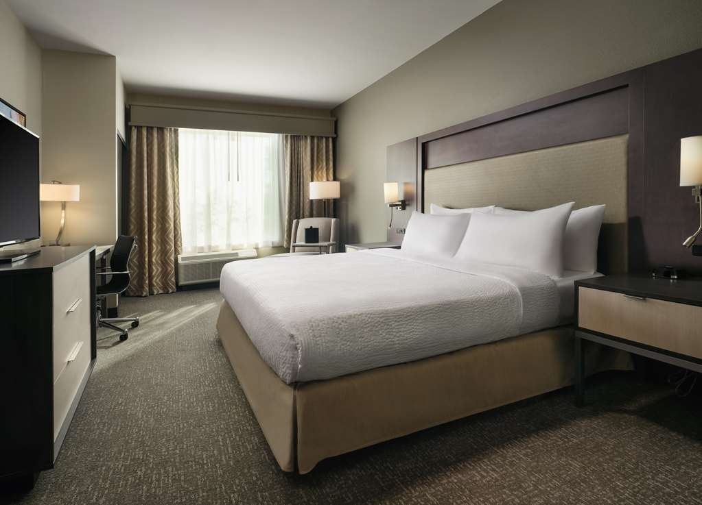 Best Western Plus Executive Residency Jackson Northeast - photo 11