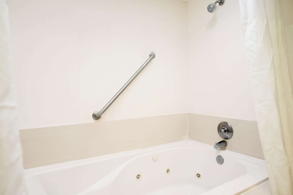Hampton Inn Richmond Mechanicsville - photo 40