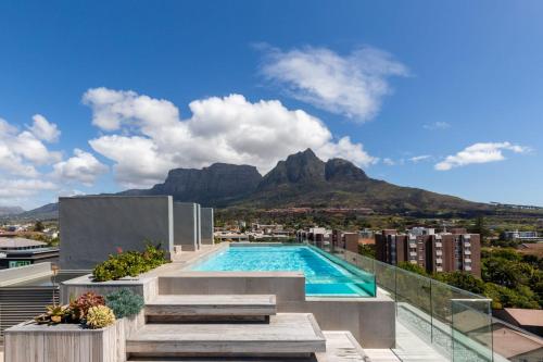 Rooftop Pool Balcony Parking — 4-Star Luxury Hotel in Cape Town, South Africa