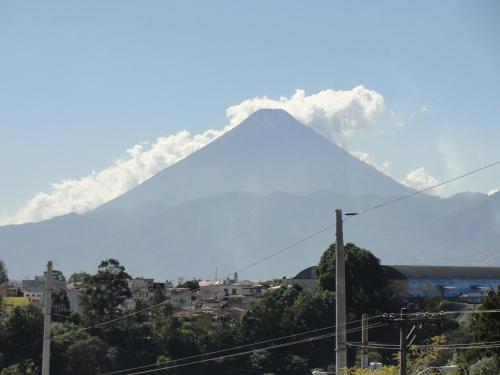 Life Builders Hotel — hotel in Guatemala City