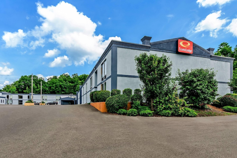Days Inn by Wyndham Mount Hope