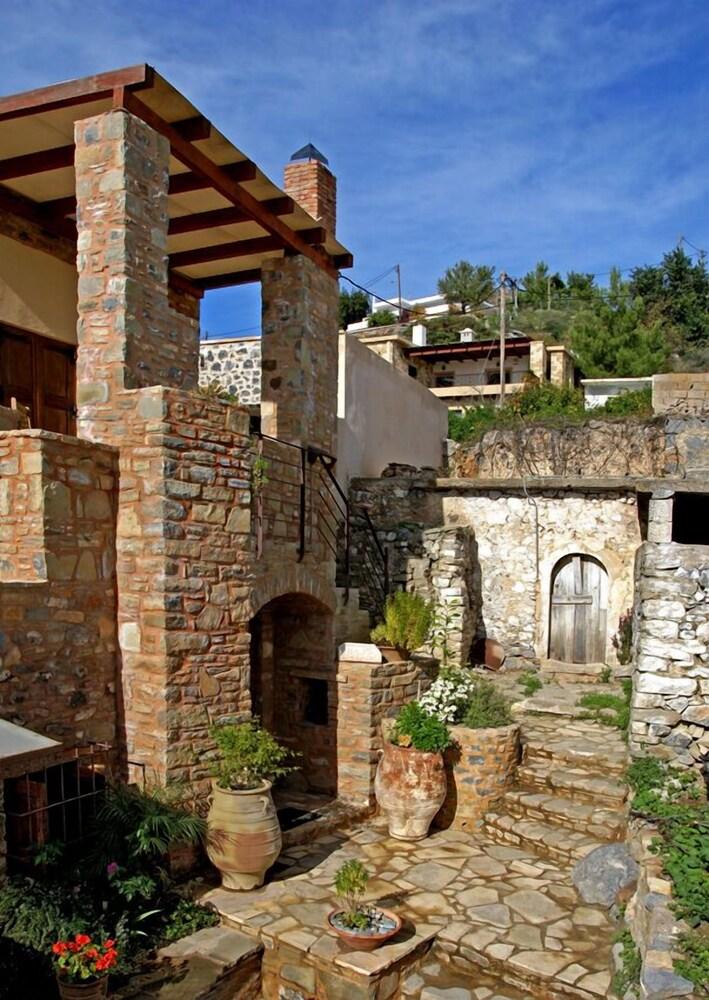 Ariadni Traditional Villas — Anatoli — photo 2