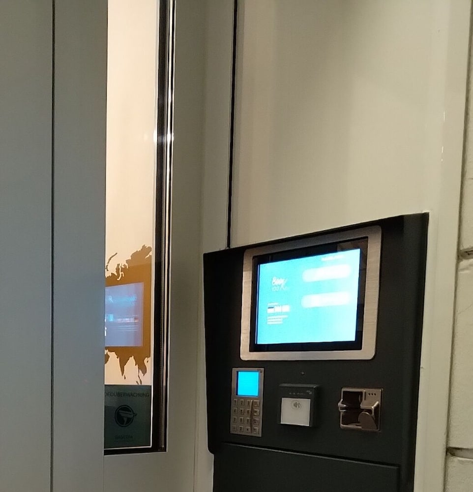 Check-in/check-out kiosk