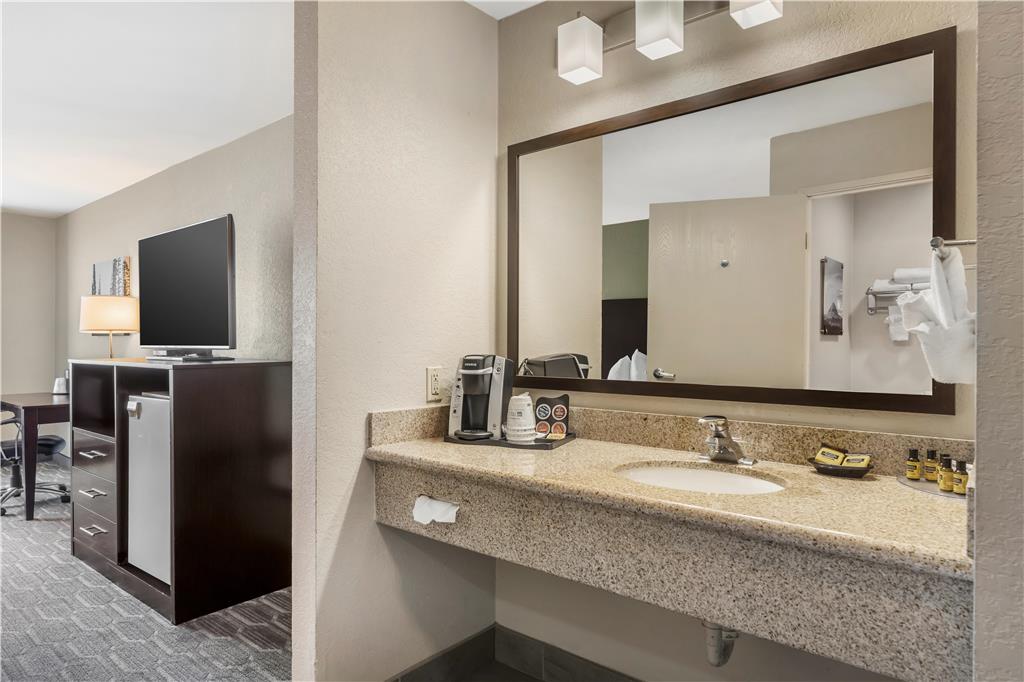 Best Western Plus Wenatchee Downtown Hotel - photo 29