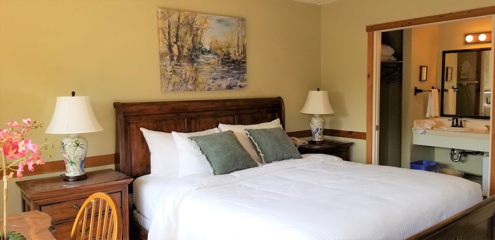 Carmel Valley Lodge and Resort - photo 8