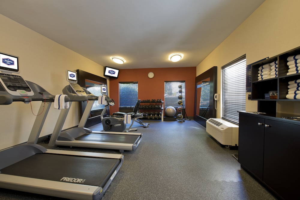 Hampton Inn Anderson Alliance Business Park - photo 42