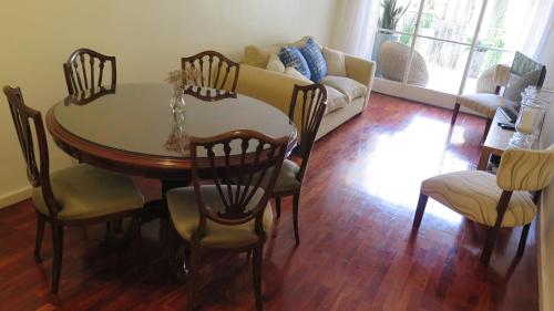 Fabulous and Quiet Apartment Balcony in Barrio Norte. Your easy access to Buenos Aires — 4-Star Luxury Hotel in Buenos Aires, Argentina