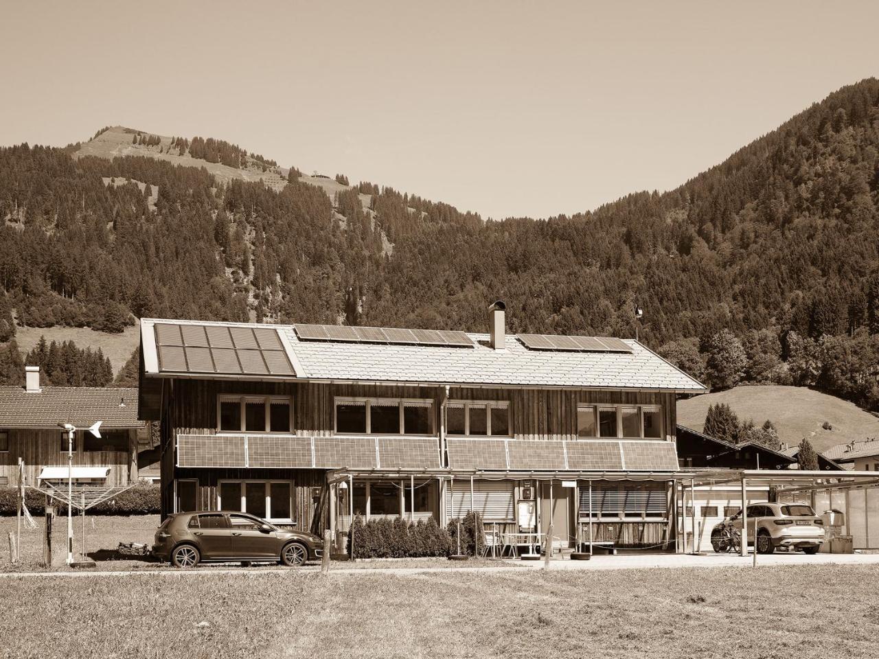 Appartements Madlener — 4-Star Luxury Hotel in Schoppernau, Austria
