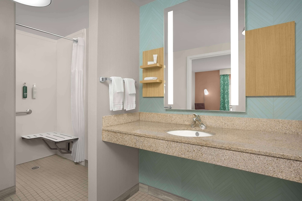 Hilton Garden Inn Raleigh Capital Blvd I 540 - photo 27