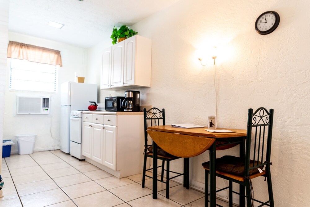 Gulf Beach Resort Motel - photo 6