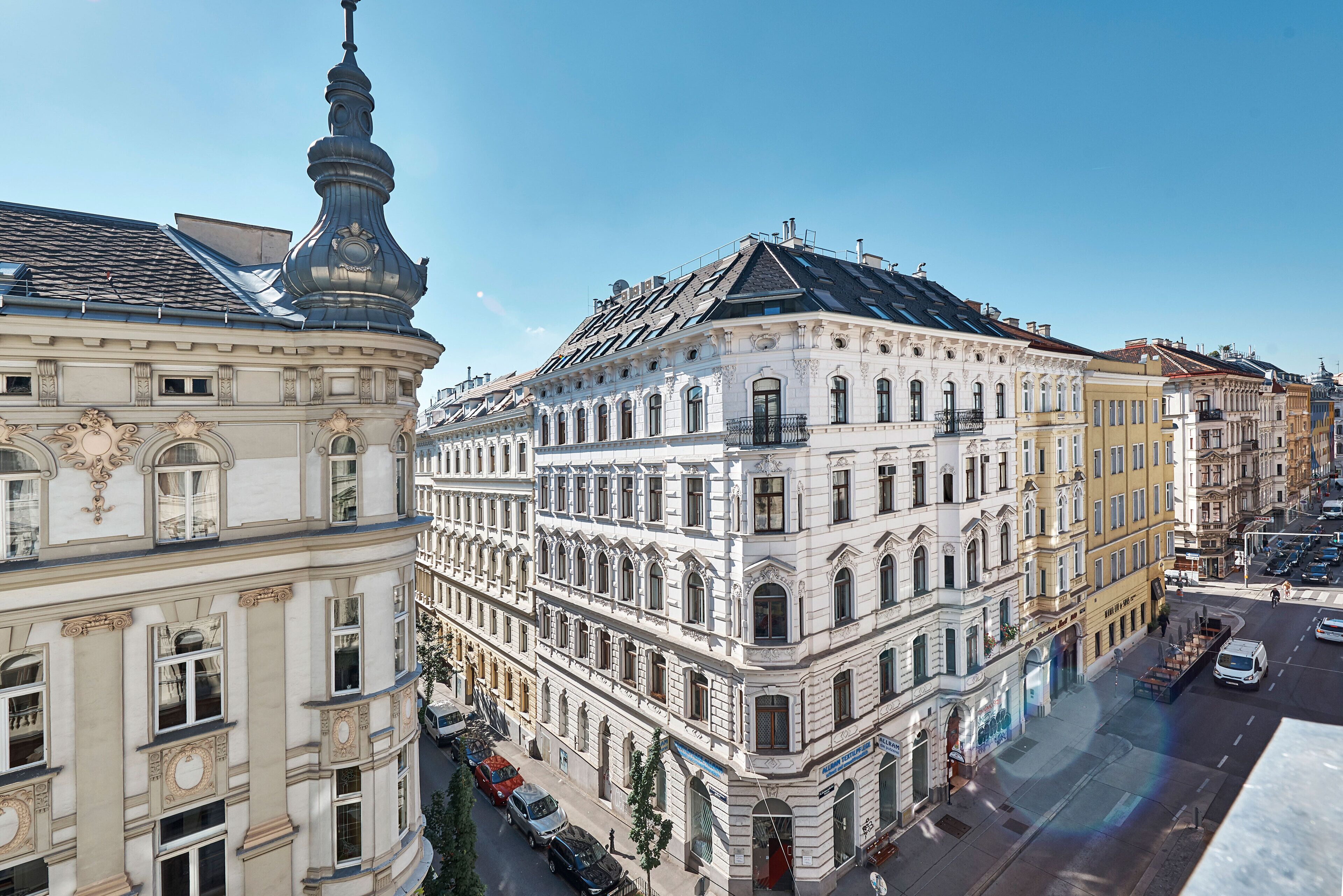 6 Rooms — 4-Star Luxury Hotel in Vienna, Austria