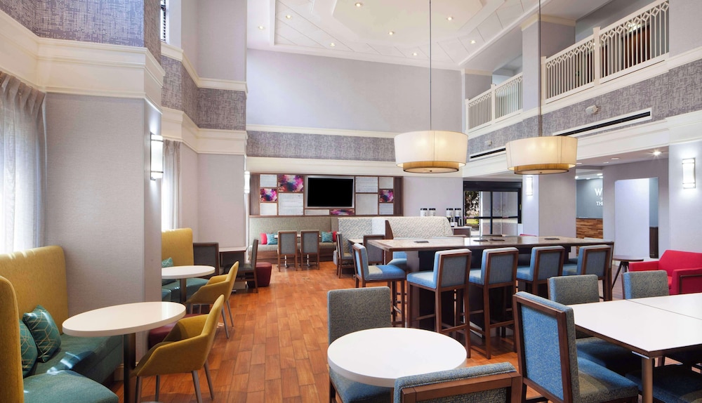 Hampton Inn & Suites Atlanta Airport North I 85 - photo 3