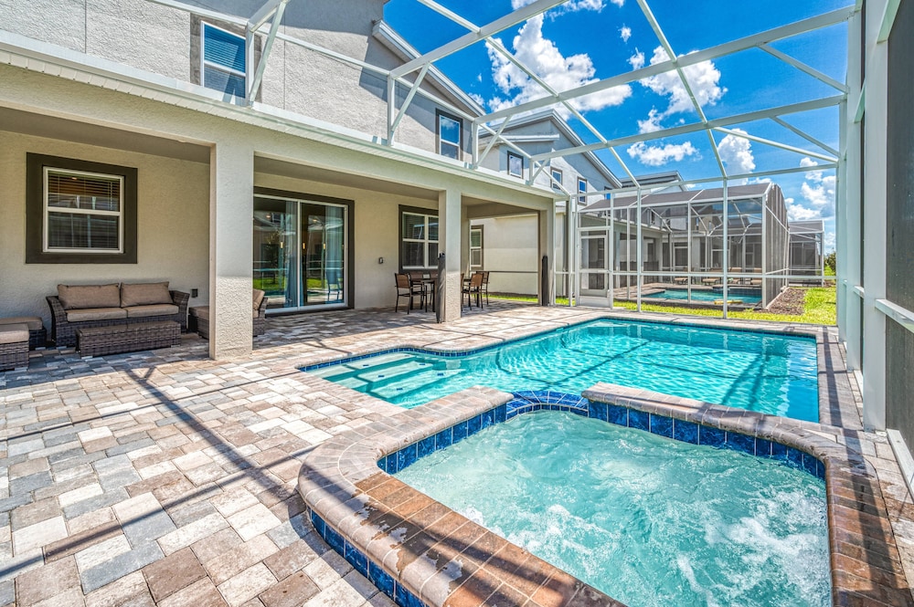 Gorgeous Brand New 7 Bedrooms House With Pool and Game Room at Champions Gate Resort - photo 39