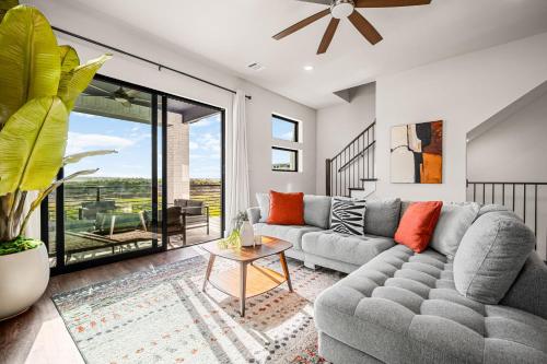 Modern 3BR Lake House in Rowlett — 4-Star Luxury Hotel in Rowlett, United States
