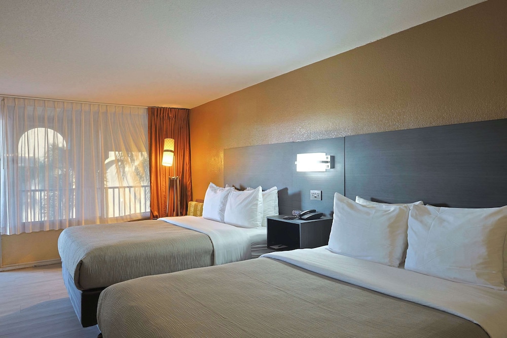 Quality Inn Kennedy Space Center - photo 43