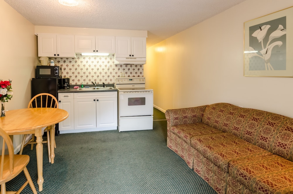 Highland Hills Motel and Cabins A Master Hosts Resort - photo 31
