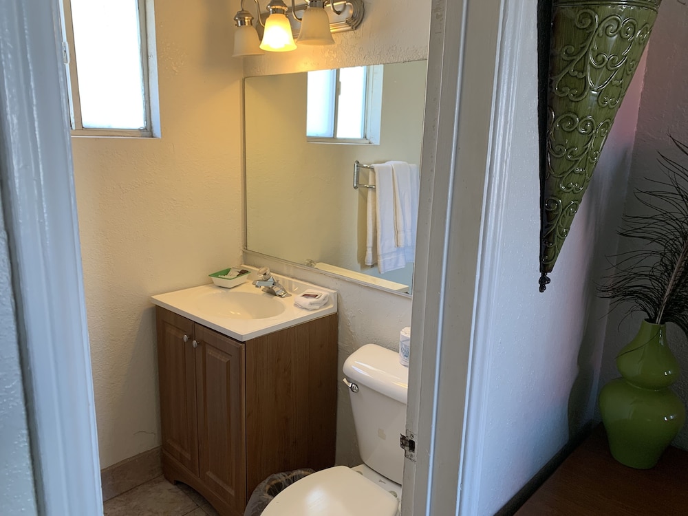 Budget Inn and Suites El Centro - photo 16
