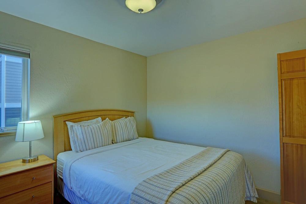 Land's End Resort - photo 27