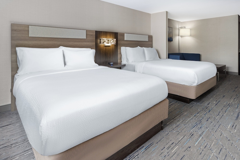 Holiday Inn Express Hotel & Suites Freeport by IHG - photo 9