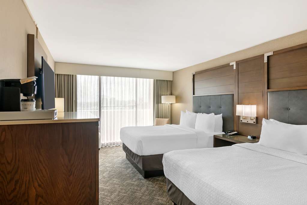 Best Western Plus Kansas City Sports Complex Hotel - photo 28