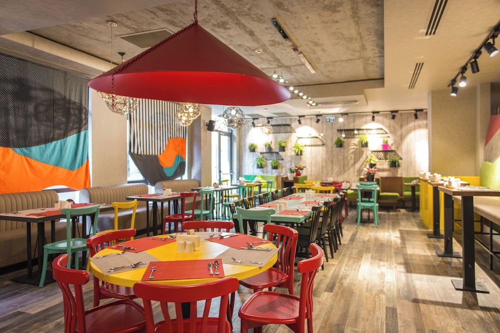 מזון ומשקאות