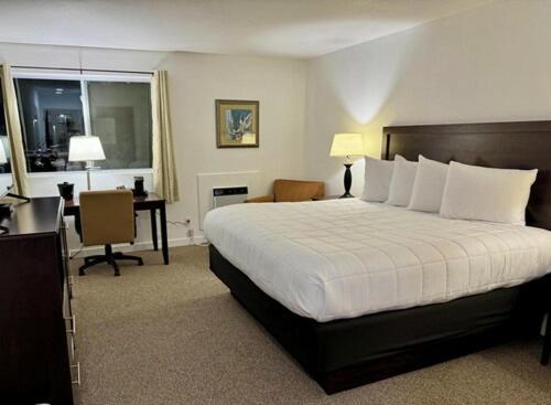 Eagles Nest Hotel - photo 22