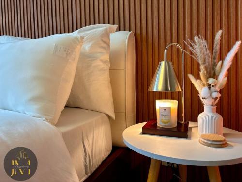 Cozy & Aesthetic 1 BR in BGC — 4-Star Luxury Hotel in Manila, Philippines