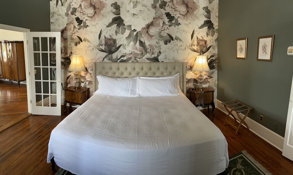 The Grand Hotel - photo 18